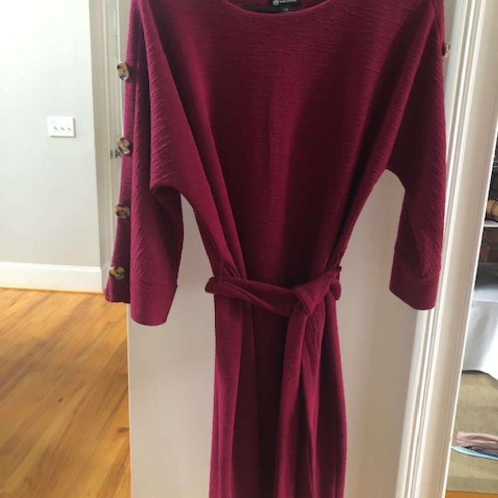 Versona Red botton sleeve dress